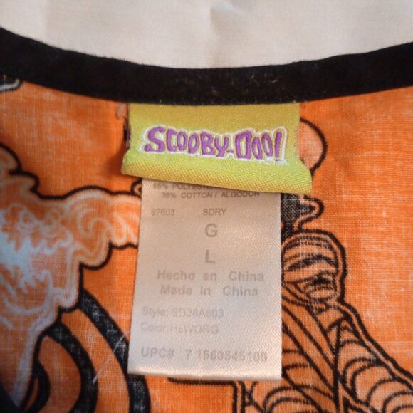 Lot of 2 Halloween Women's Scrub Tops Disney & Scooby-Doo Sz L Holiday Fun - Picture 3 of 11